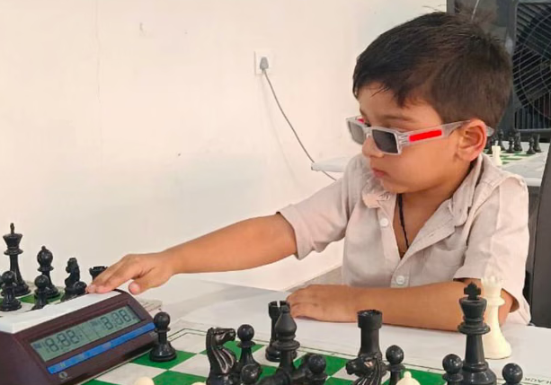 Trogodišnji šahovski prodigy oborio rekord: Najmlađi igrač sa zvaničnim rejtingom
