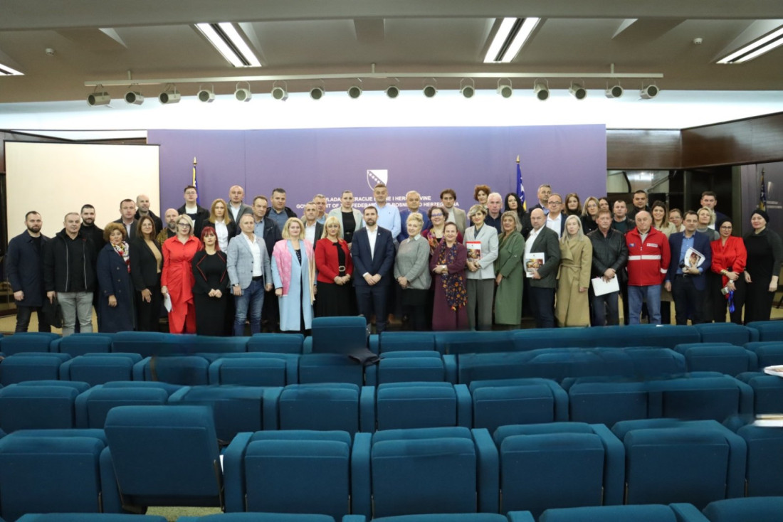 Delić: Potpisani ugovori vrijedni 3,85 miliona KM za jačanje socijalne zaštite u FBiH