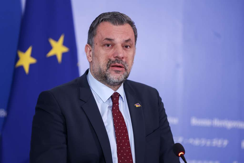 Konaković: Ne slažem se s Izetbegovićem da je SNSD bez Dodika drugačiji, možda je samo gori