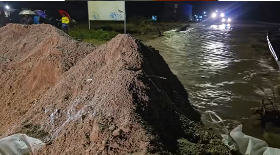 Poplavljeni stambeni objekti u naselju Poriče i dio puta M-16, presudio i ljudski nemar