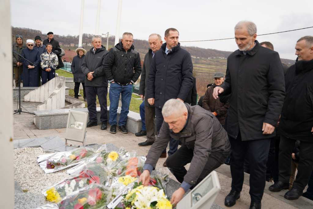 Obilježena 33. godišnjica pogibije Adila Bešića