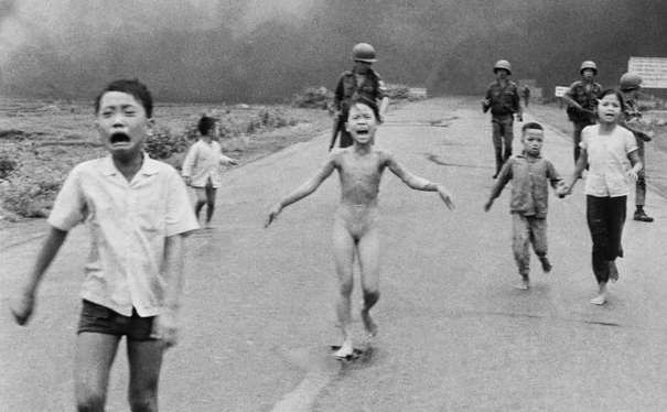 Ko zaista stoji iza jedne od najpoznatijih fotografija 20. stoljeća? Nova istraga otvara stare rane kultne "Napalm Girl"
