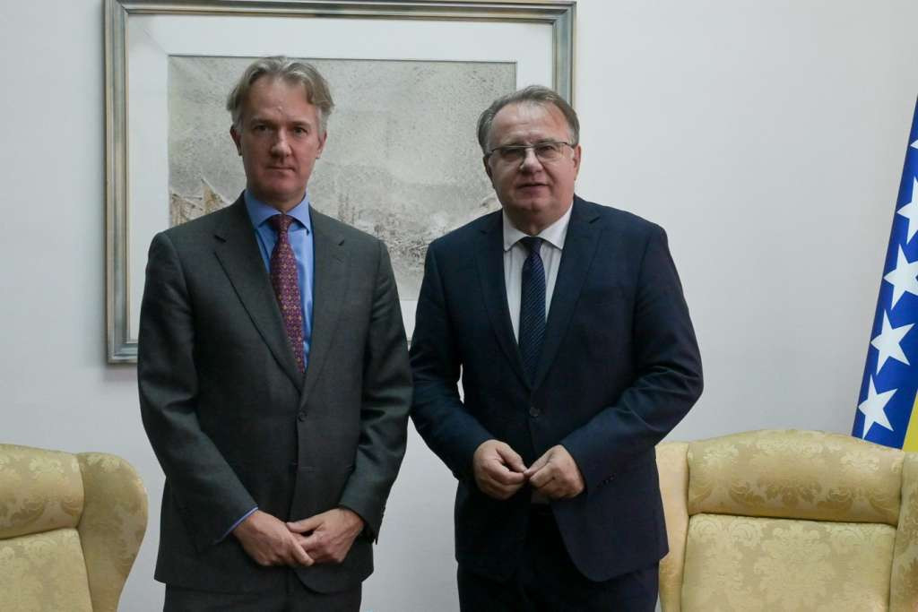 Nikšić s Reillyem o unapređenju saradnje s fokusom na energetski sektor i putnu infrastrukturu