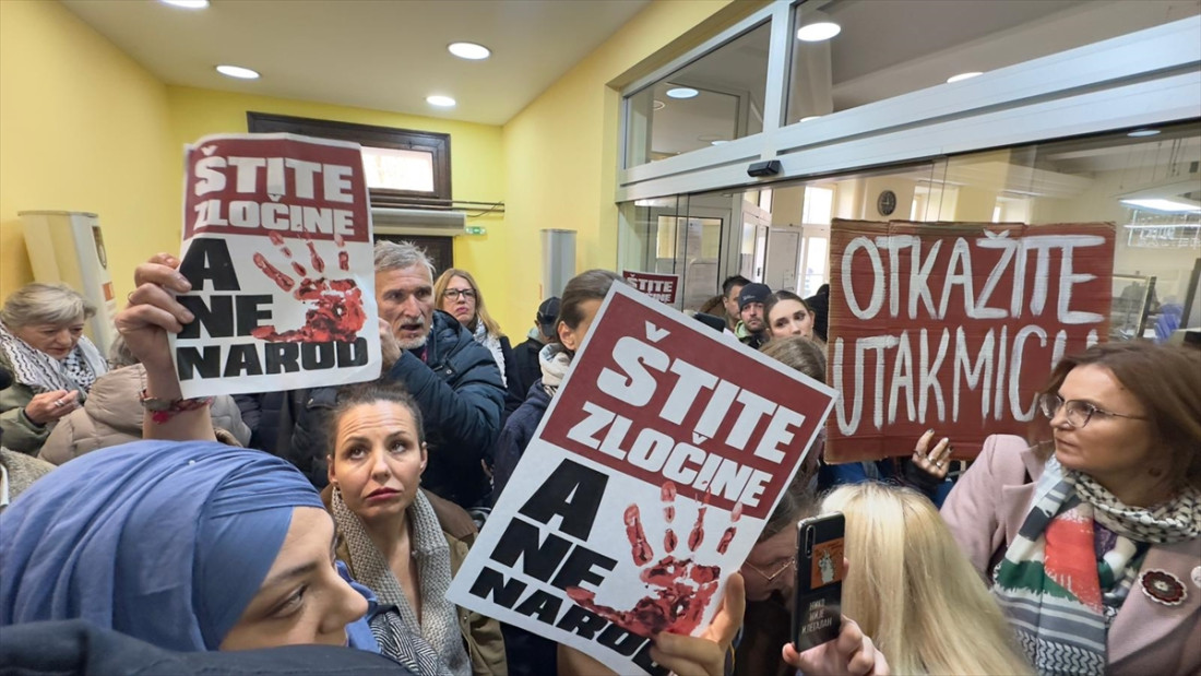 "Ko šuti podržava genocid": Demonstranti traže otkazivanje utakmice Dubaija i izraelskog Hapoela u Sarajevu