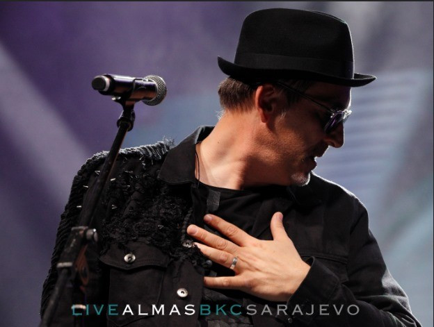 "Krug" se zatvara u Sarajevu: promocija LP-a Almasa Smajlovića u The Pubu