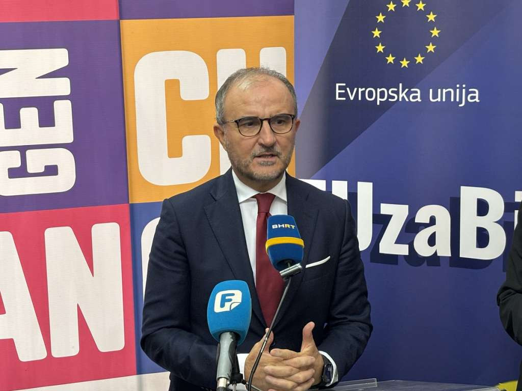 Soreca s ambasadorima u Bihaću: Cilj je da slušamo građane i zajedno pripremamo BiH za pregovore
