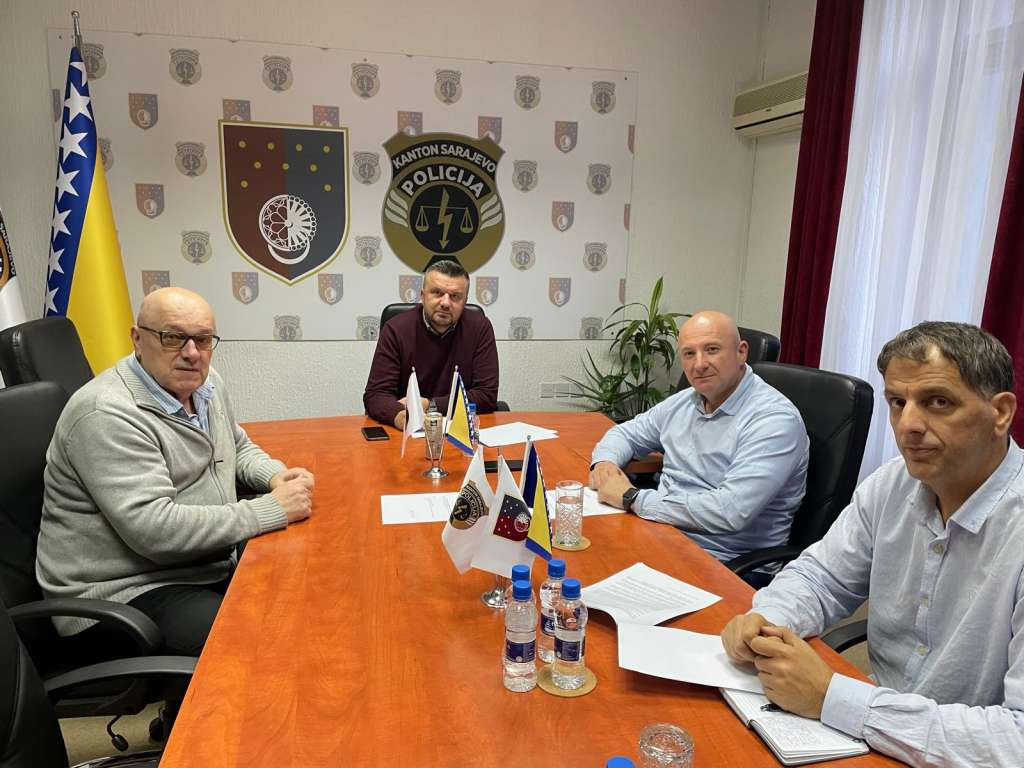 Ekspertni tim za prevenciju kriminaliteta u KS predlaže formiranje pomoćnog sastava policije