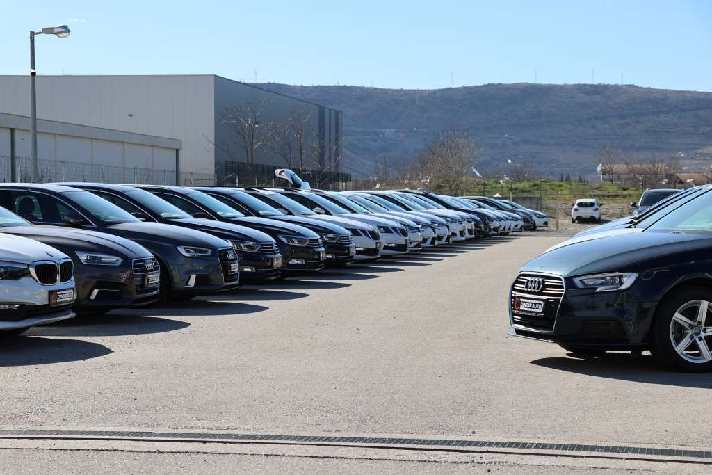 U septembru prvi put registrovano više od 10.000 vozila u BiH