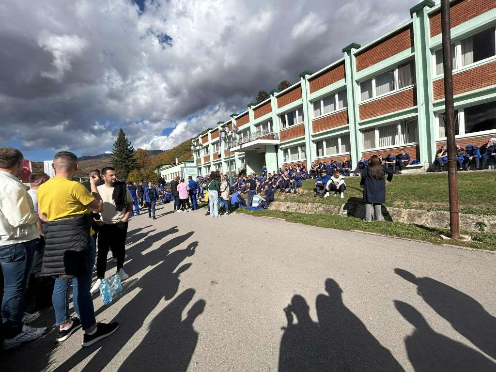 Radnici goraždanskog Ginexa obustavili proizvodnju