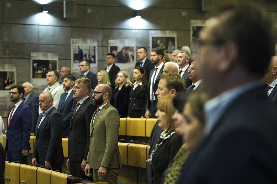 Klub zastupnika SDP-a: Slučaj poruka mora biti razjašnjen – bez pritisaka i političkih kalkulacija