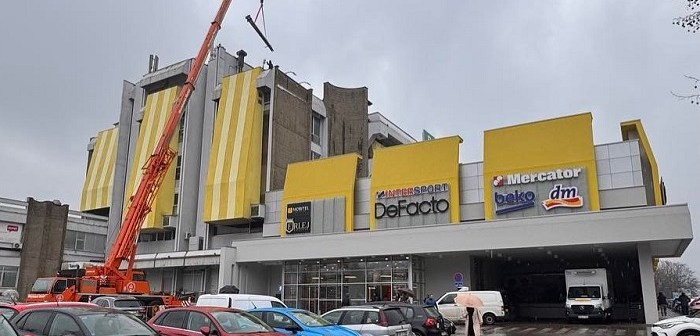 Jedna osoba poginula u nesreći u Robnoj kući 'Tuzlanka'