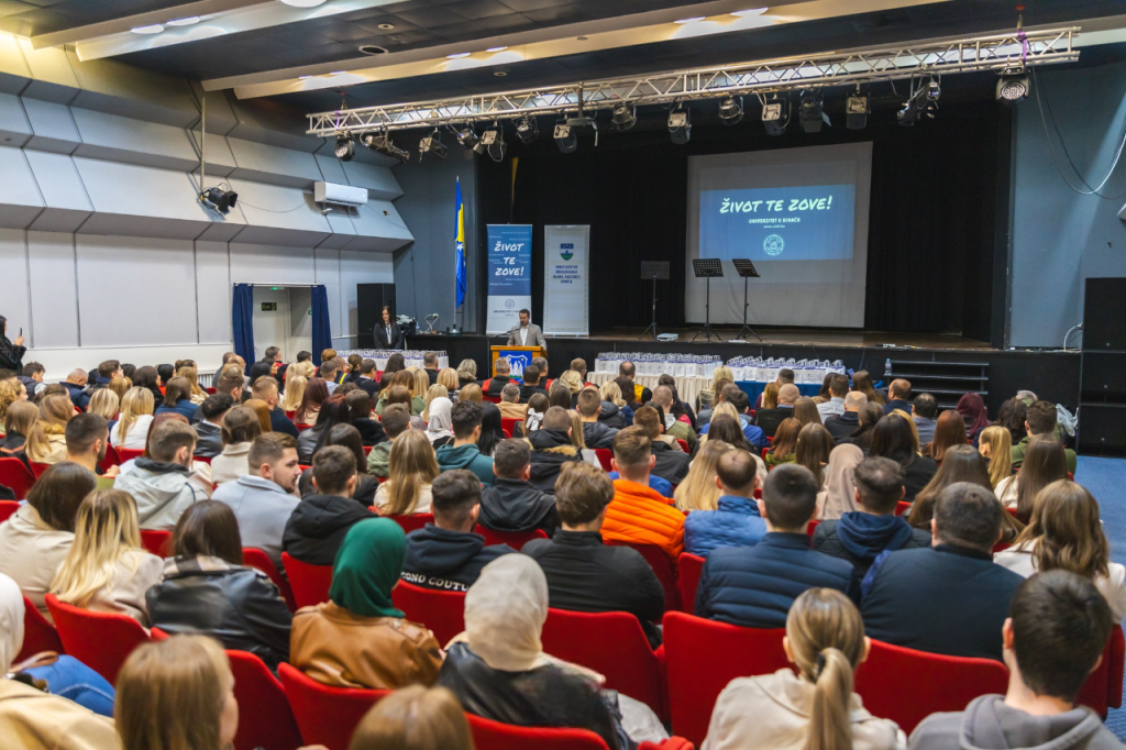 Univerzitet u Bihaću svečanim prijemom za brucoše otvorio novu akademsku godinu