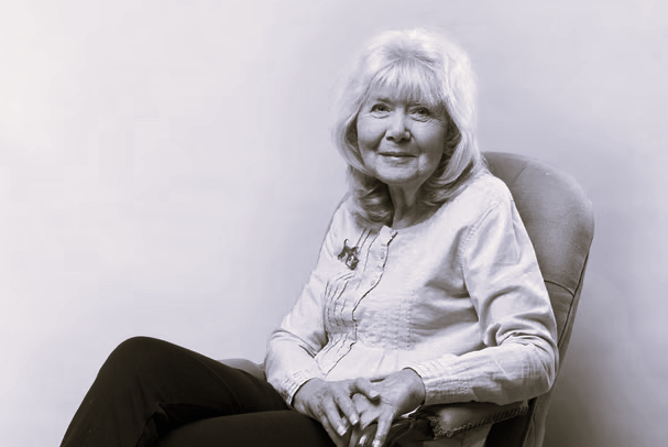 Preminula britanska spisateljica Jilly Cooper