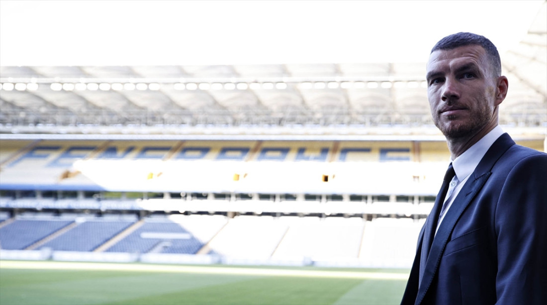 Edin Džeko se oprostio od Halida Bešlića: “Tvoj glas će zauvijek ostati dio naše duše”