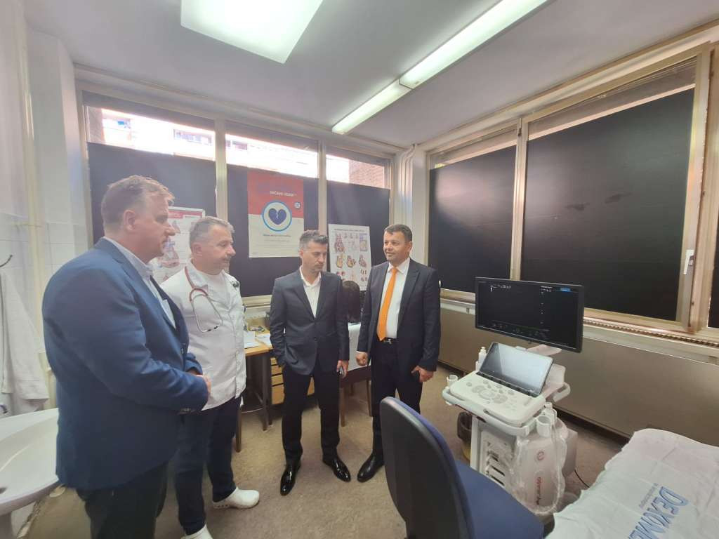 Dom zdravlja Tuzla uz pomoć Ministarstva za ljudska prava BiH nabavio ultrazvučni aparat za srce