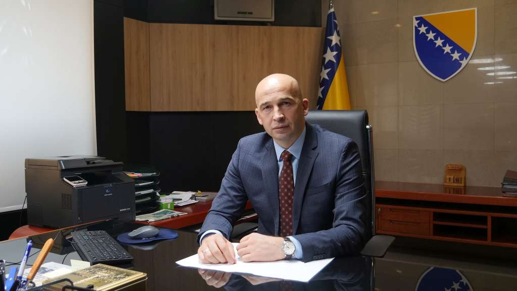 Pivić: Vlada ZDK spremna finansirati sanaciju štete na groblju u Pečuju