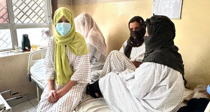 “Mogla je preživjeti”: Tragične priče o Afganistankama koje umiru zbog zatvorenih klinika
