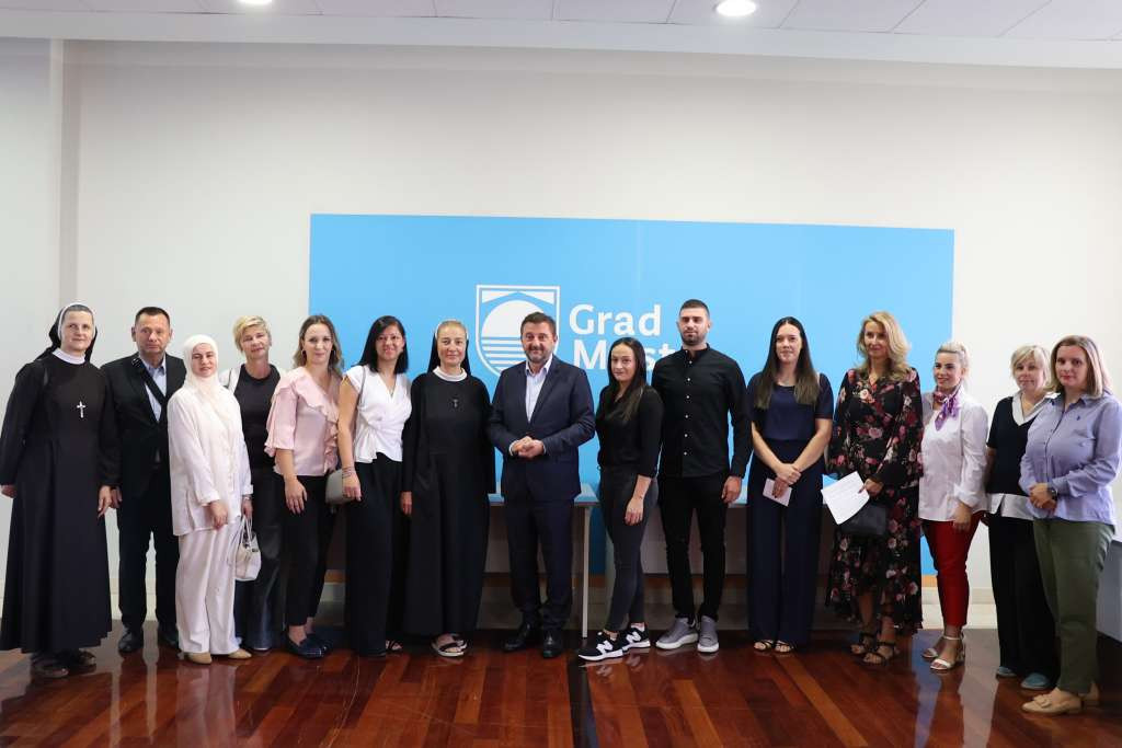 Potpisani ugovori: Manje cijene u privatnim vrtićima za 1200 djece u Mostaru