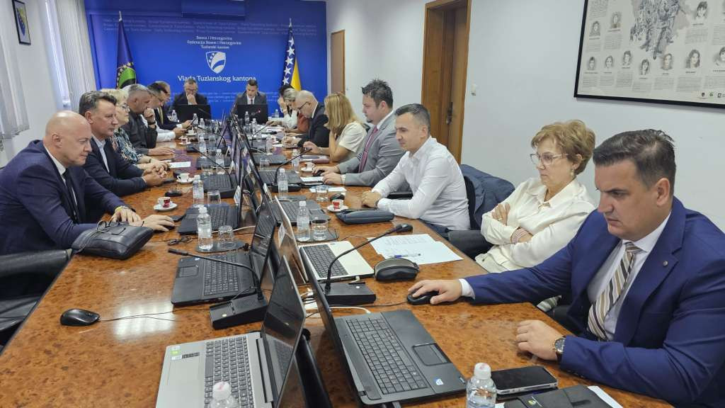 Vlada TK: Energetska obnova 102 javna objekta, podrška studentima i subvencije za lijekove