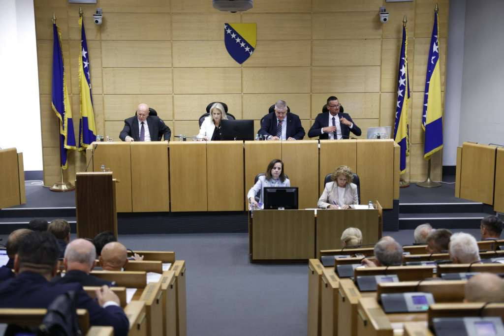 Parlament FBiH razmatra ključne zakone – od poreznih olakšica do zaštite djece