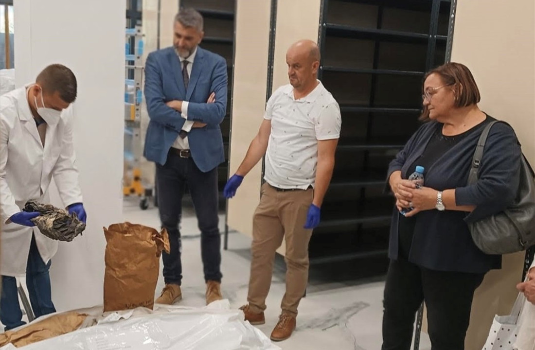 Svaki predmet priča priču: Novi artefakti žrtava genocida trajno u Memorijalnom centru