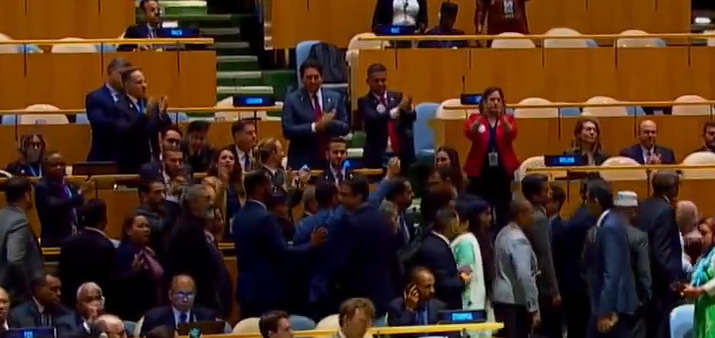 Diplomatski bojkot: Desetine delegata napustile salu tokom govora Netanyahua u UN-u