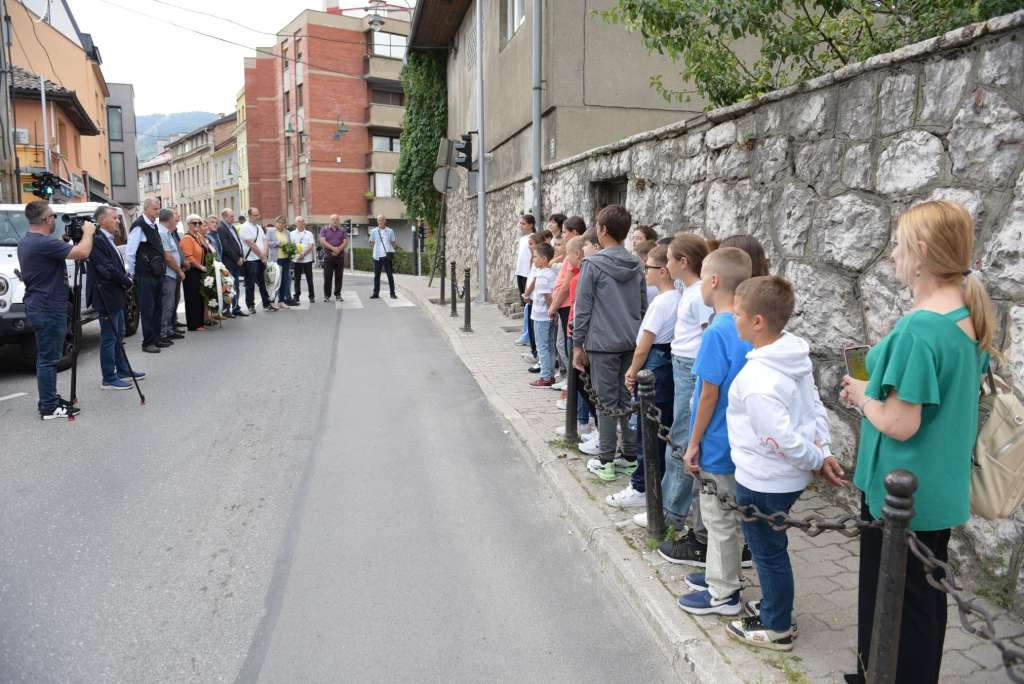 Obilježena 33. godišnjica tragičnog stradanja djece u sarajevskoj ulici Čekaluša