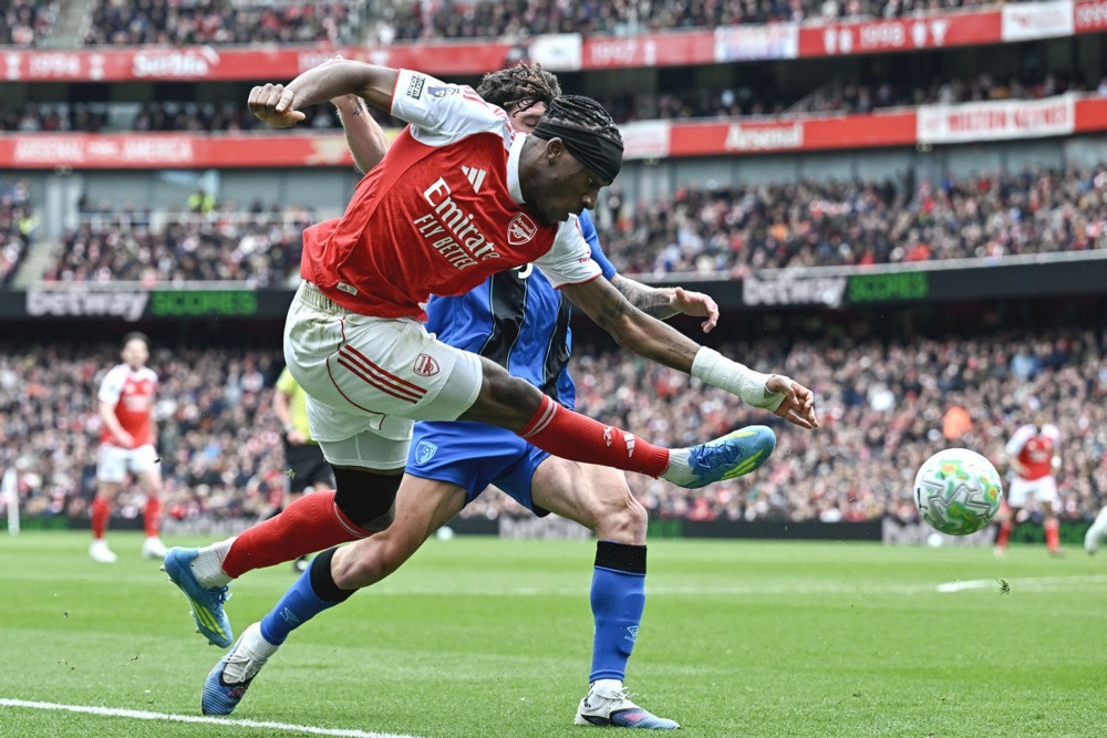 Drama u Premijer ligi: Arsenal posrnuo, Manchester City vreba priliku – evo kako se odlučuje prvak ako bodovi budu isti