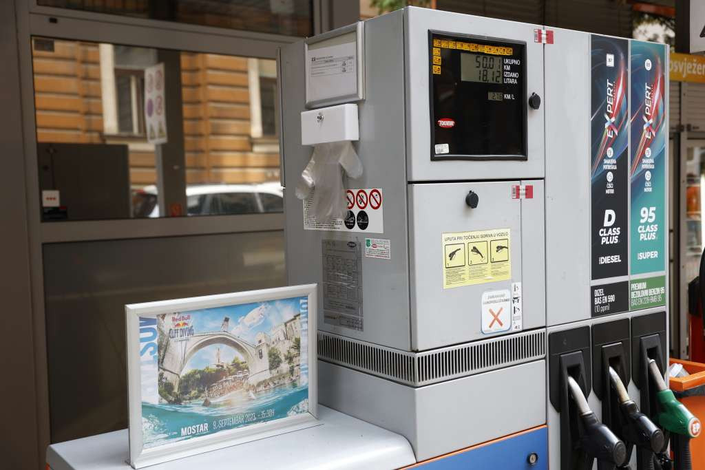 Cijene goriva u FBiH: Benzin porastao, dizel pao za 0,01 KM