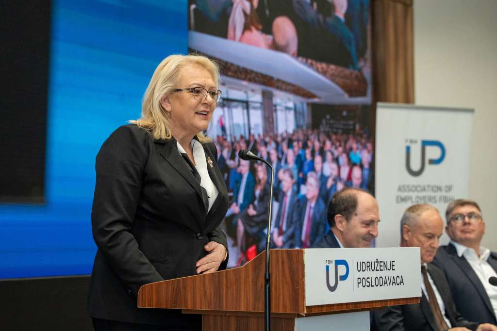 Bradara: BiH ima ljude koji znaju, rade i stvaraju, institucije ih moraju pratiti