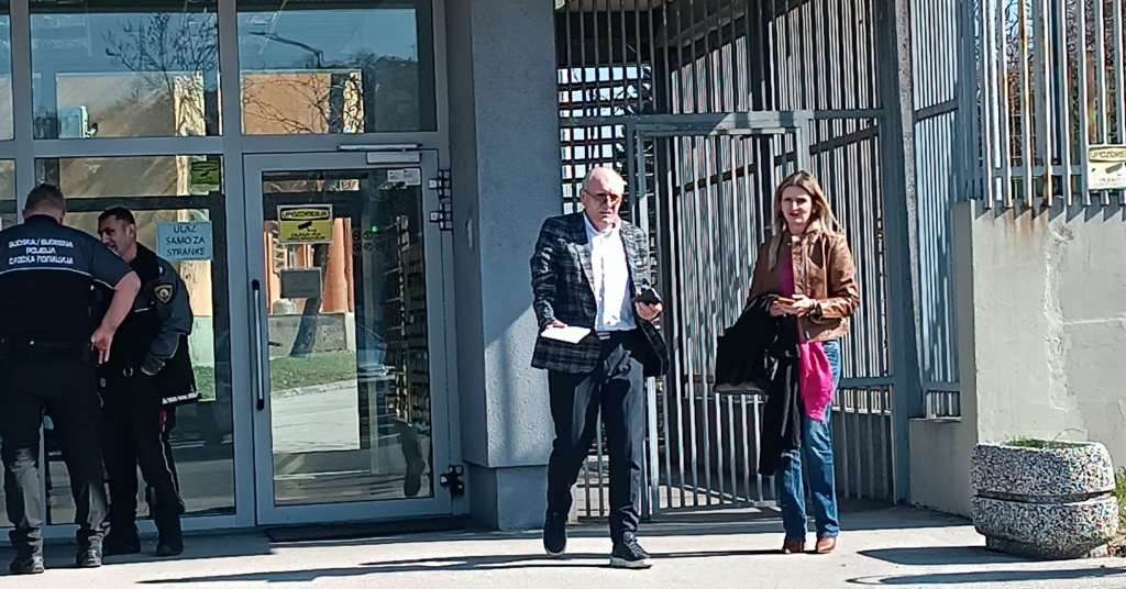 Ukinut kućni pritvor Dragoljubu Kunarcu, optuženom za zločine u Foči