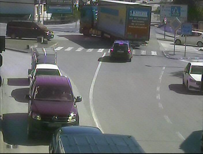 Zbog Prvomajskih praznika saobraćajni kolaps na graničnim prelazima BiH i Hrvatske