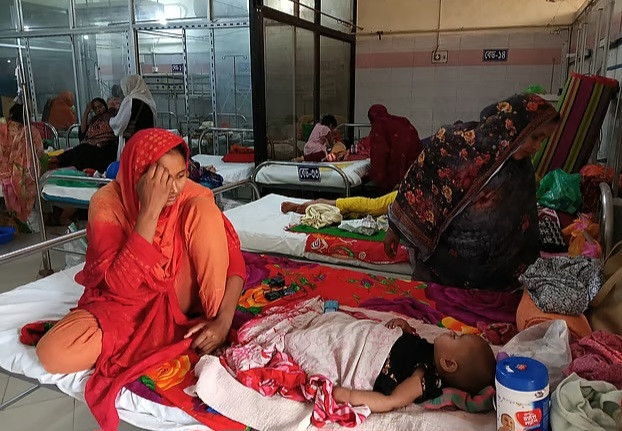 Hitna vakcinacija u Bangladešu nakon što je u samo mjesec dana od sumnjivih slučajeva ospica preminulo više od 100 djece