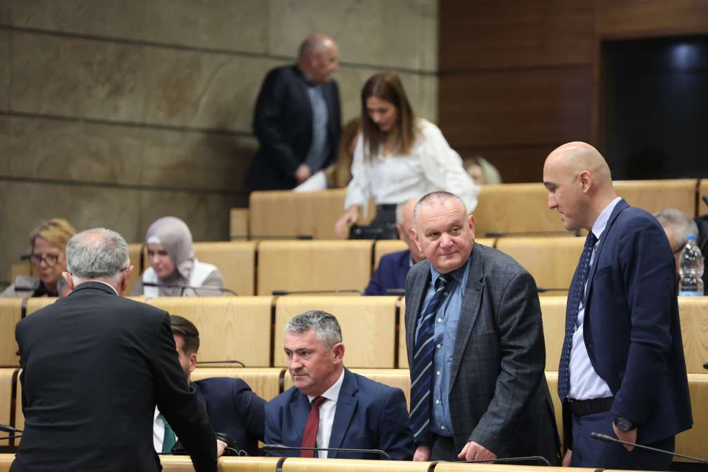 U toku vanredna sjednica Predstavničkog doma PFBiH, predložena tema je zakon o Južnoj interkonekciji