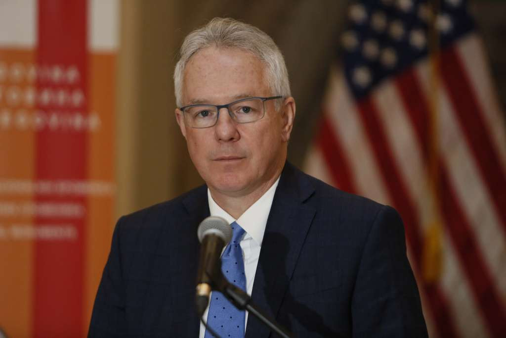 "Uvjerljivo najluđi": Bivši ambasador SAD-a u BiH reagovao na tekst kojim se Trump poziva da prizna RS