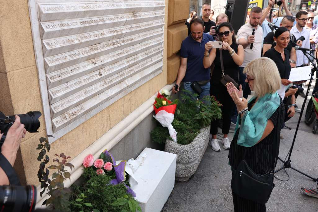 U Sarajevu obilježena 31. godišnjica masakra na Markalama