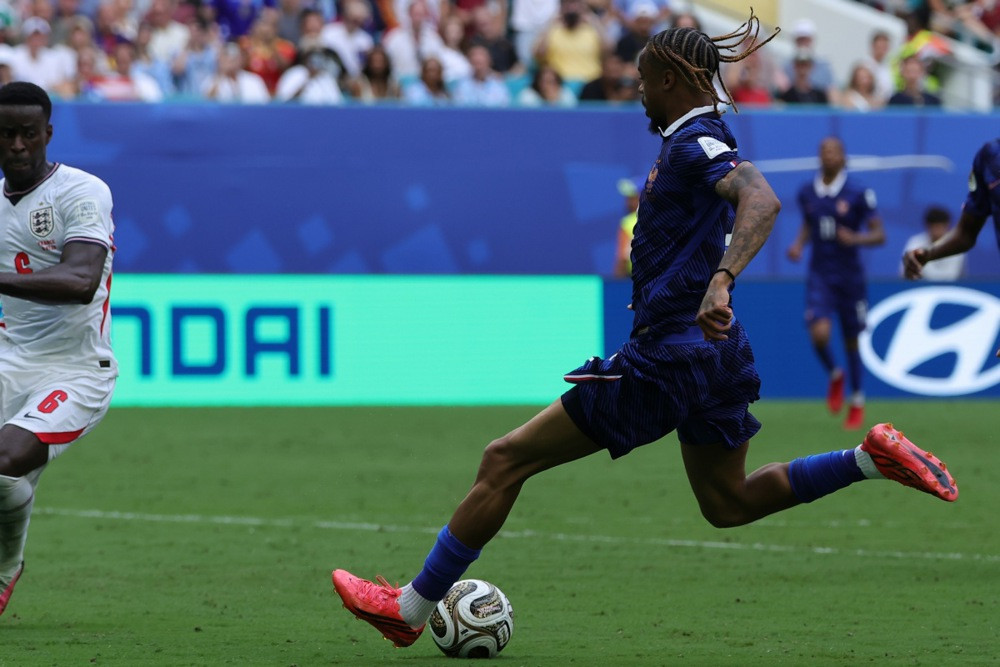 Barcola potpisao za Liverpool