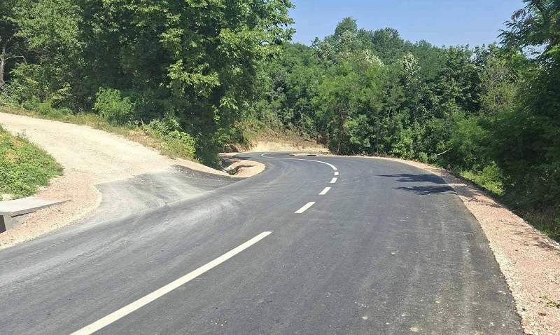 U saobraćajnoj nesreći poginuo vozač, saobraćaj obustavljen na putu Banovići – Živinice