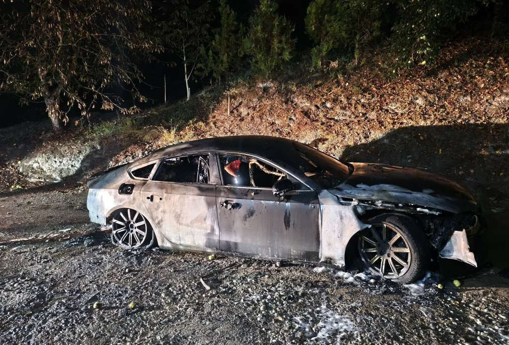 MUP BPK provodi istragu nakon što je zapaljen automobil poslanika Senada Hubjera