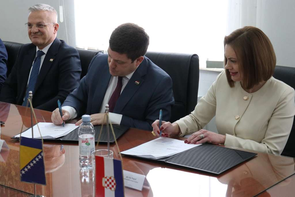 U Čapljini potpisan ugovor vrijedan pet milijuna eura za izgradnju novog mosta preko Neretve