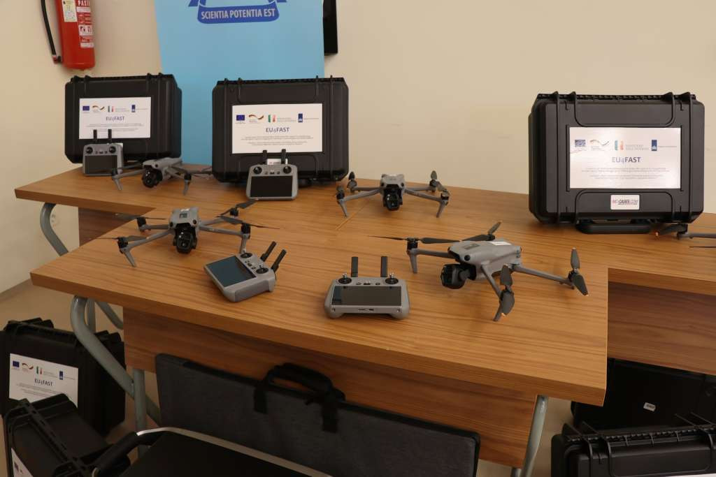 Granična policija BiH dobila specijaliziranu opremu za obuku pilota dronova