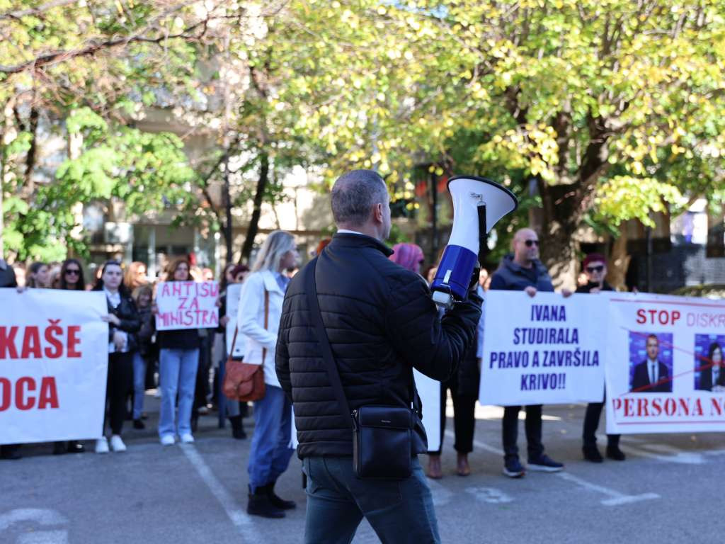 Prosvjedna šetnja radnika zaposlenih u zdravstvu u HNK najavljena za utorak u Mostaru