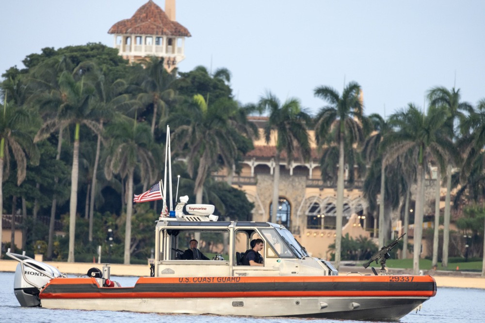 Trump prati napade na Iran iz svoje vile Mar-a-Lago na Floridi