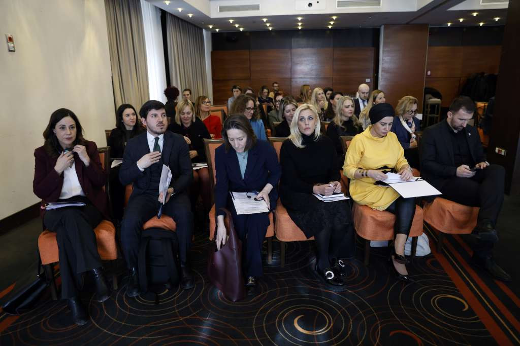 Studija o ženama u upravnim odborima u BiH - Jedna od četiri žene zauzima menadžersku poziciju