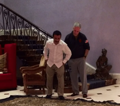 Skandal svjetskih razmjera: sveto platno s Kaabe navodno završilo kod Jeffreyja Epsteina