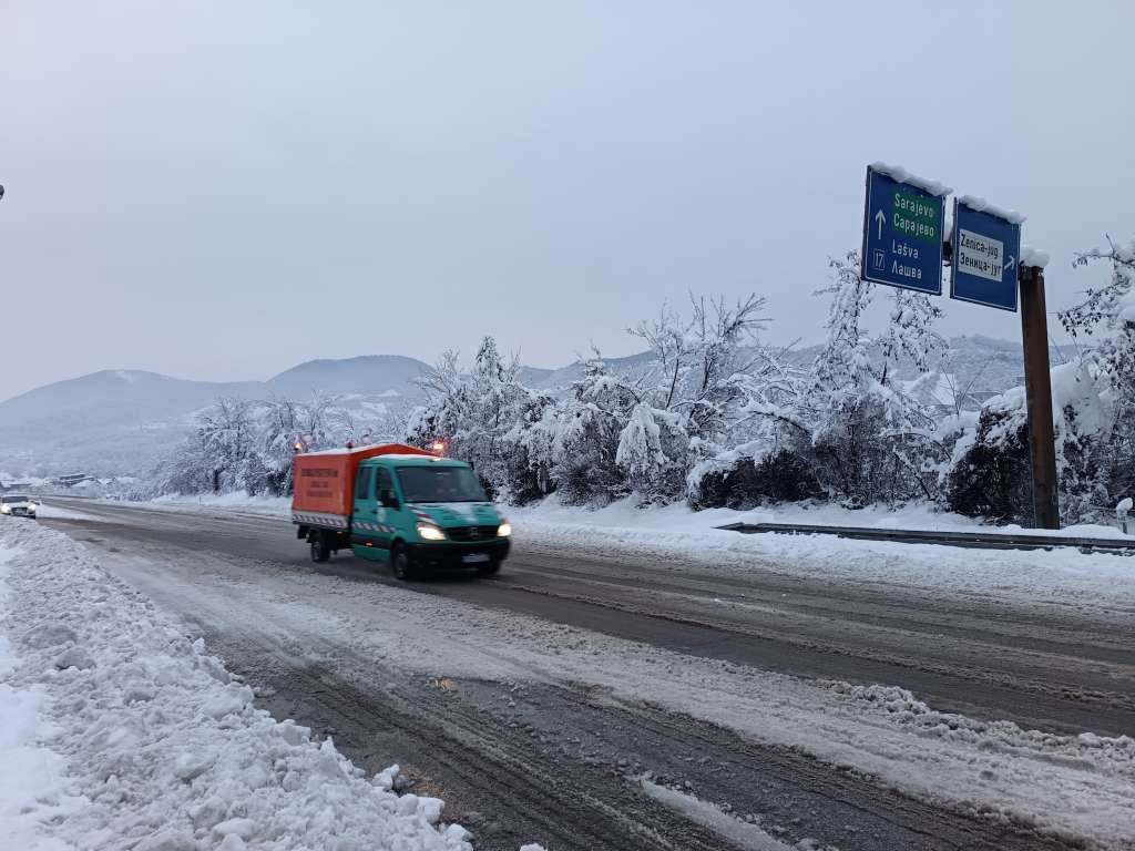 U 14 saobraćajnih nezgoda u ZDK-u sedam osoba lakše povrijeđeno