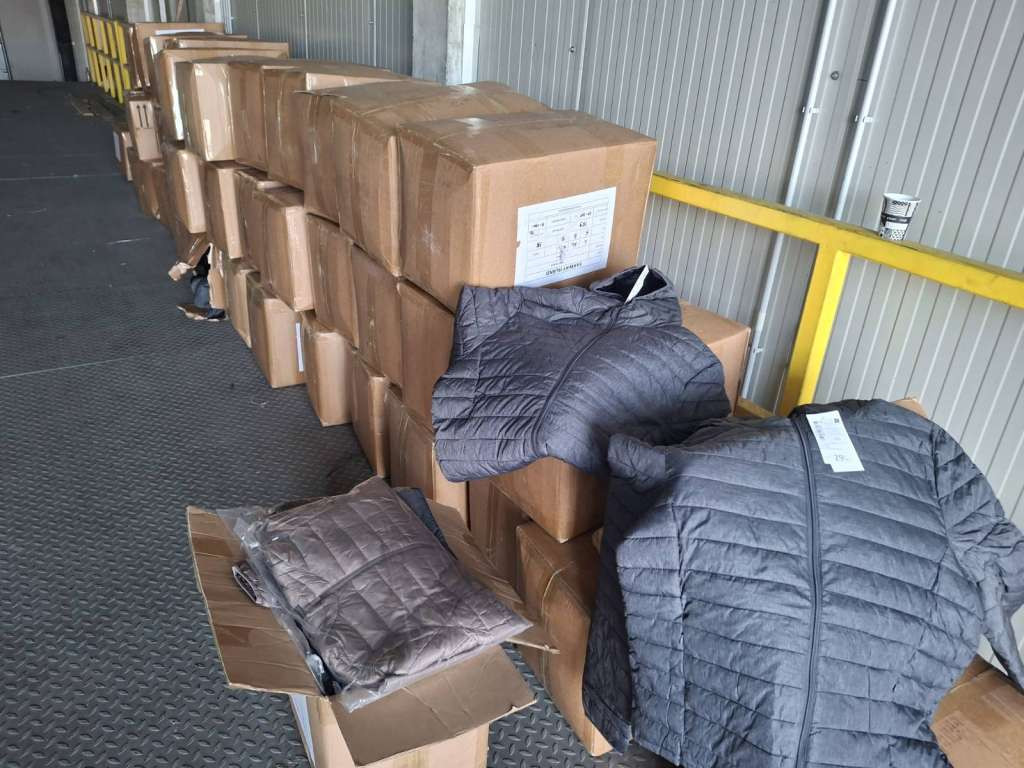 U Carinskoj ispostavi Gradiška oduzete neprijavljene jakne