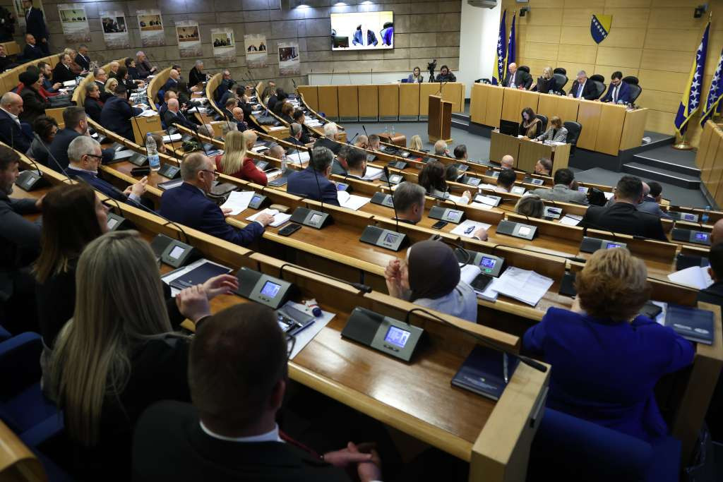 Nastavlja se sjednica Predstavničkog doma Parlamenta FBiH