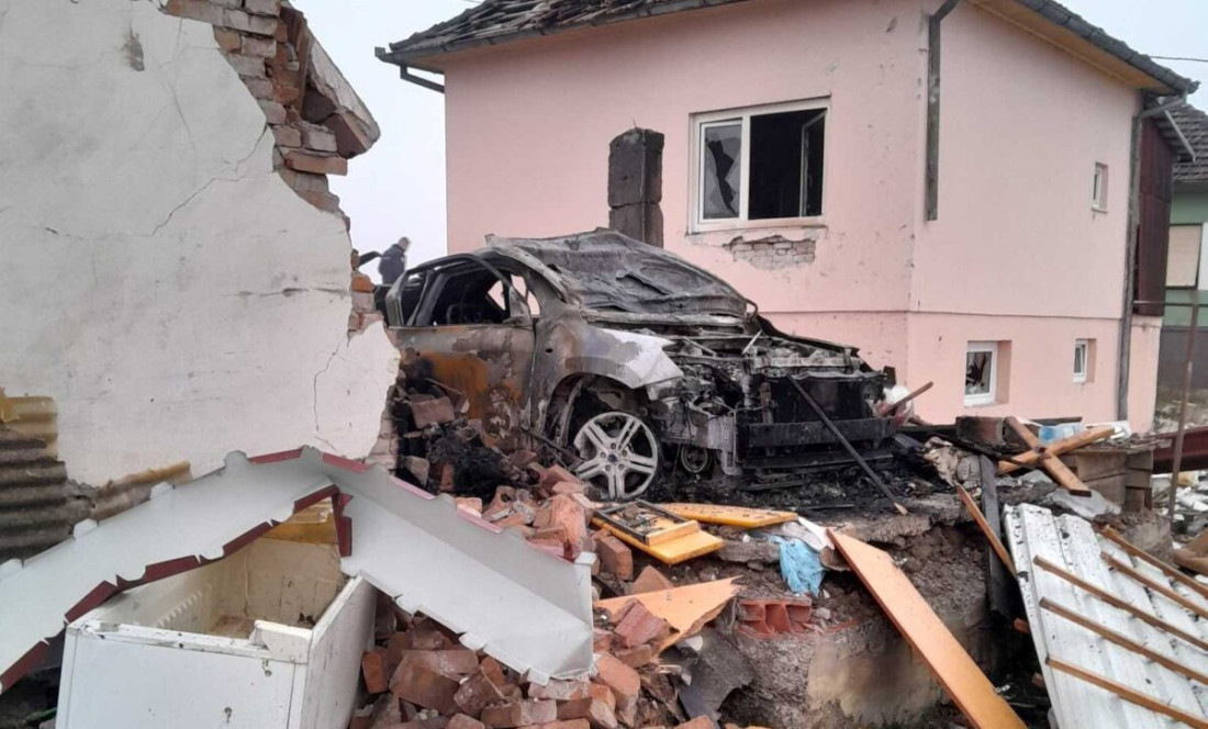 Nakon eksplozije na imanju kod Dervente u automobilu pronađeno beživotno tijelo