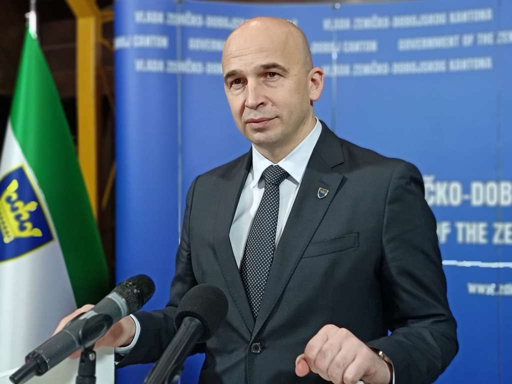 ZDK opredijelio više sredstava za stipendije i smještaj studenata, uspostavlja se i eUprava